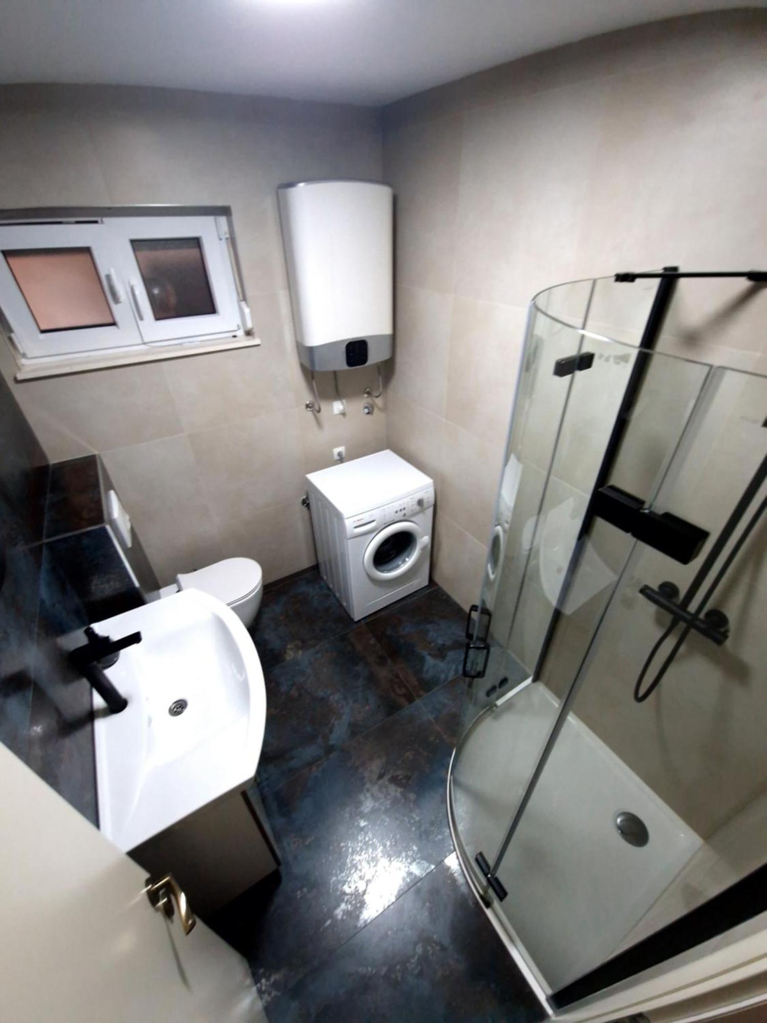 2 Bedroom Apartment Ljubica Sinj Bagian luar foto