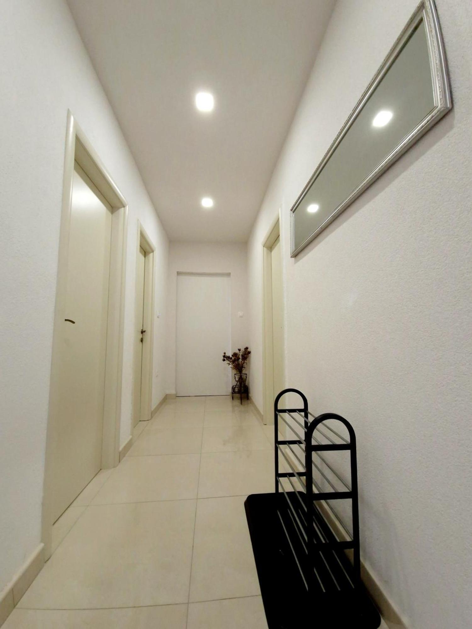2 Bedroom Apartment Ljubica Sinj Bagian luar foto