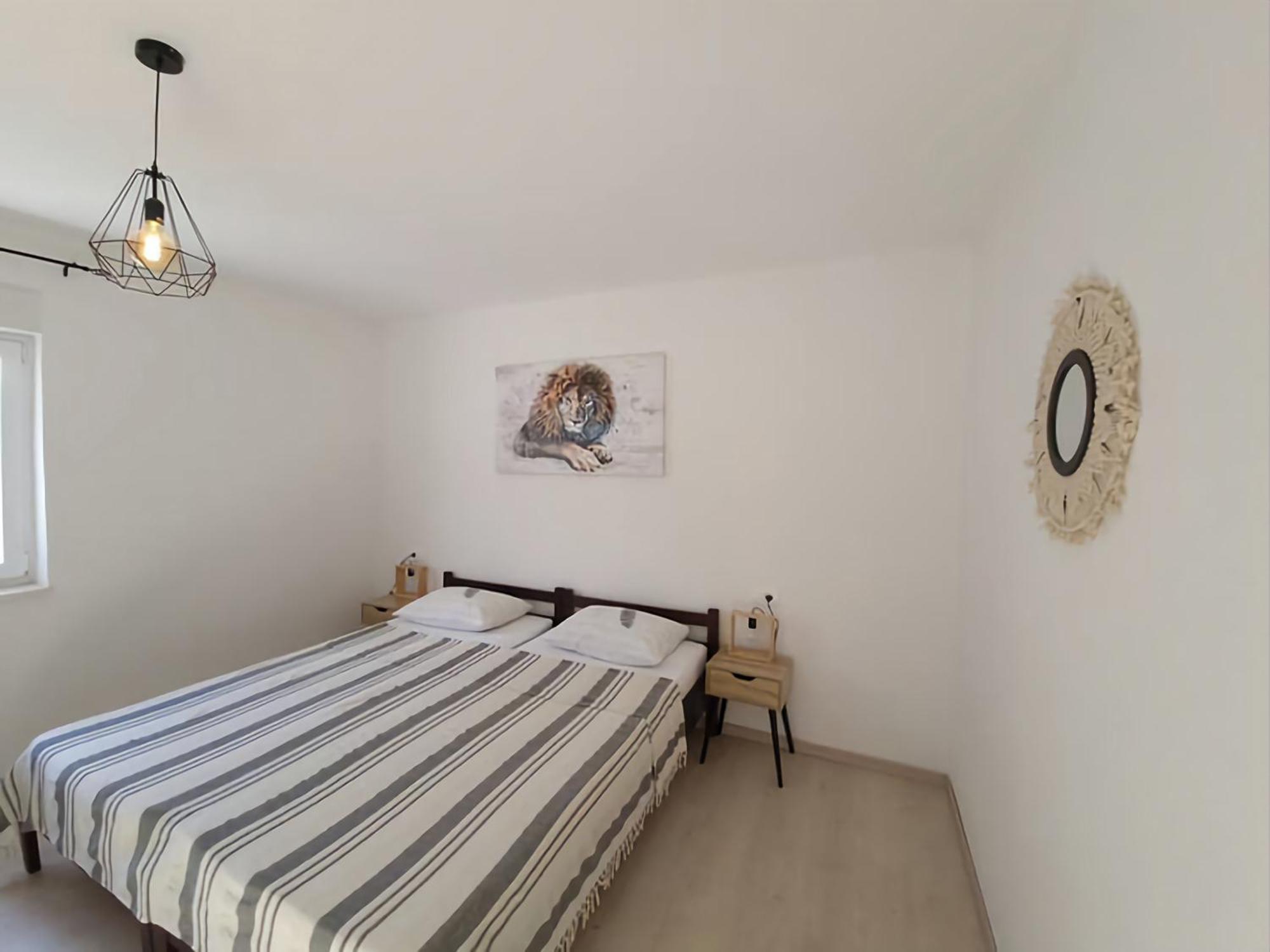 2 Bedroom Apartment Ljubica Sinj Bagian luar foto
